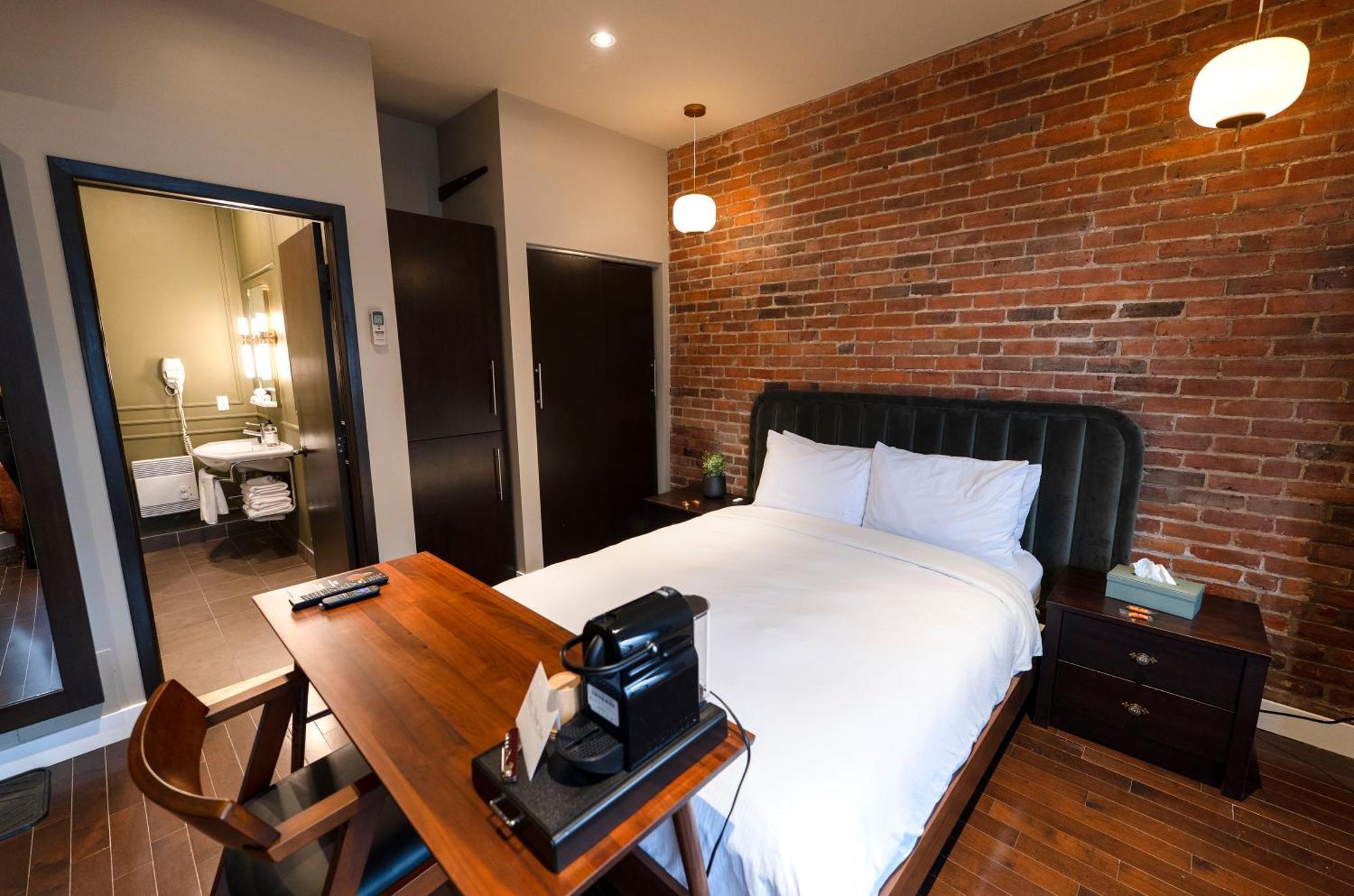 Self Check-In Boutique Hotel - Quartier Latin - Room 201 Montreal Exterior photo